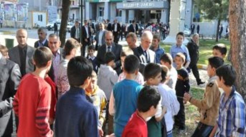 &Ccedil;ocukların Başkan Yenihan Sevgisi