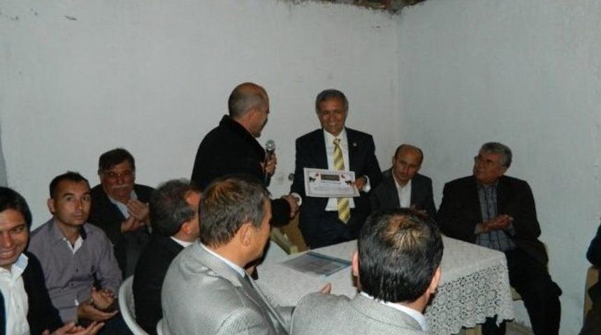 Ak Parti Manisa Milletvekili Muzaffer Yurttaş: