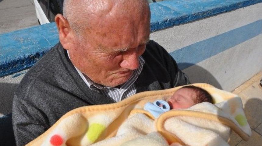 Arıcan Bebeğin Talihsiz G&uuml;n&uuml;