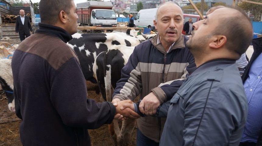 Kurban Pazarlarında Son G&uuml;n Hareketliliği