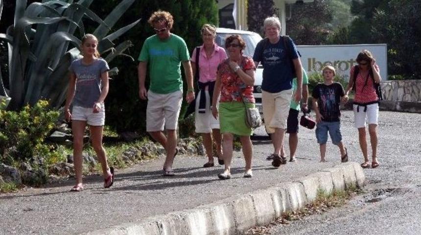 Sarıgerme'de Oteller Tahliye Ediliyor