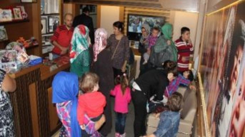 Bayram &Ccedil;ocuklara G&uuml;zel