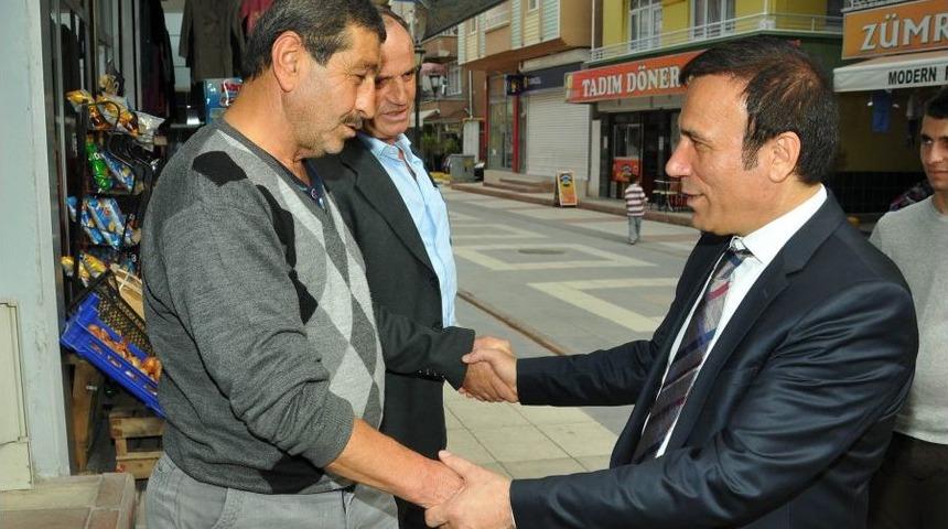 Belediye Başkanı Genç Vatandaşlarla Bayramlaştı