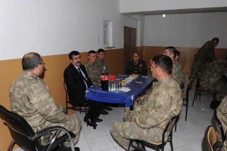 Vali Doğan’dan Bayram Ziyaretleri G5