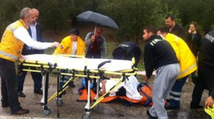 Orhangazi-İznik Kara Yolundaki Kazada 4&rsquo;&uuml; &Ccedil;ocuk 10 Kişi Yaralandı