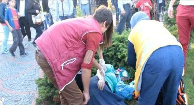 Eşini 16 Yerinden Bıçaklayan Koca Tutuklandı