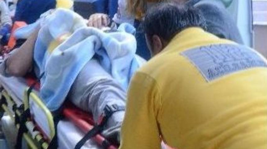 Kaza Yaptı Kaçarken, Kaymakam Korumasının Aracına Çarptı