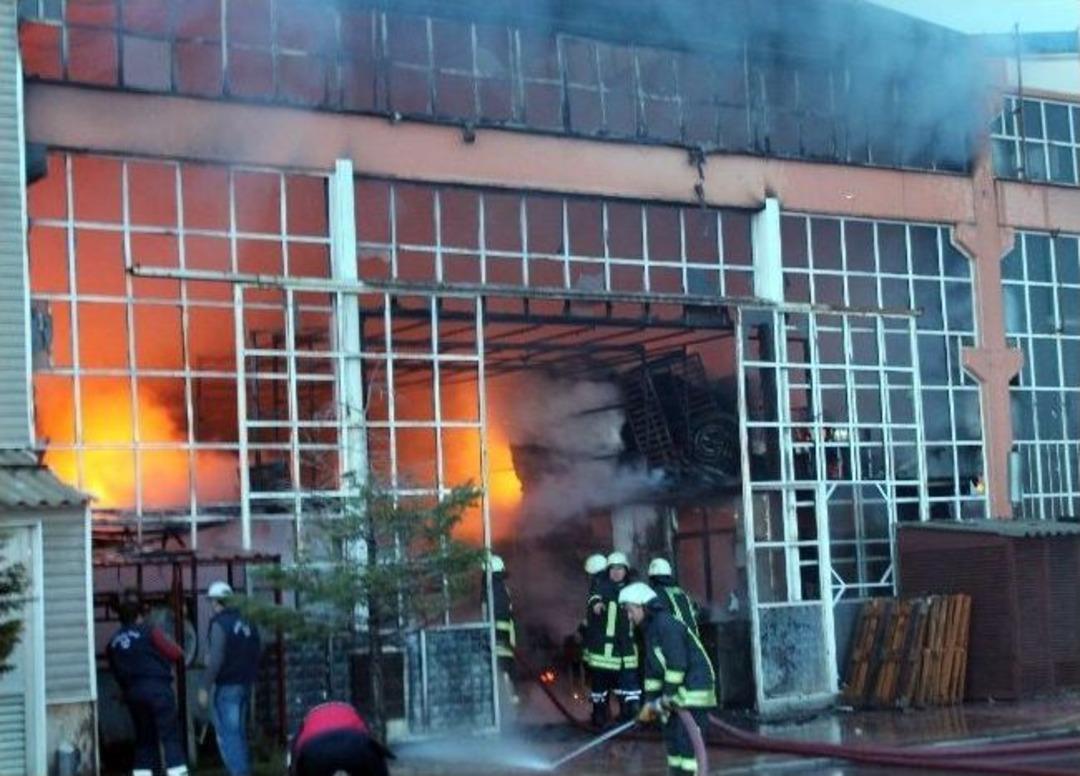 Kadayıf İmalathanesi Tamamen Yandı