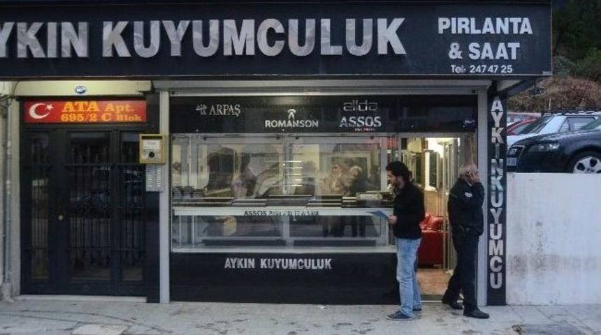 İzmir&rsquo;de Kuyumcu Soygunu