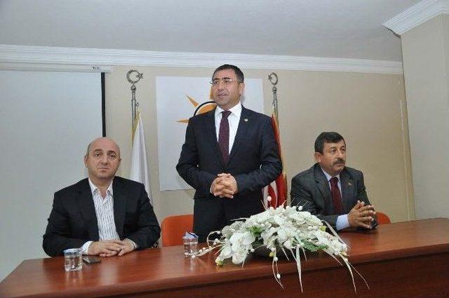 Darıca Belediyesi Ve Ak Parti İlçe Teşkilatı Bayramı Birlikte Kutladı