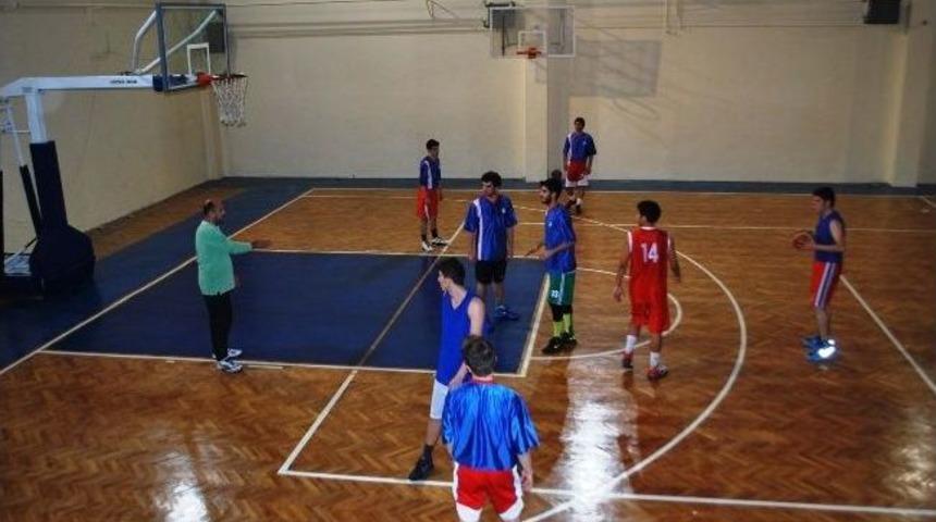 Bayraklı Belediyespor B&ouml;lgesel Ligde