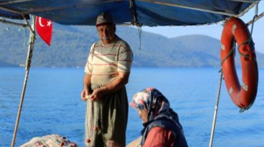 Balık&ccedil;ı Kadınlar, Gelin Geldikleri Denizde Huzur Buluyor