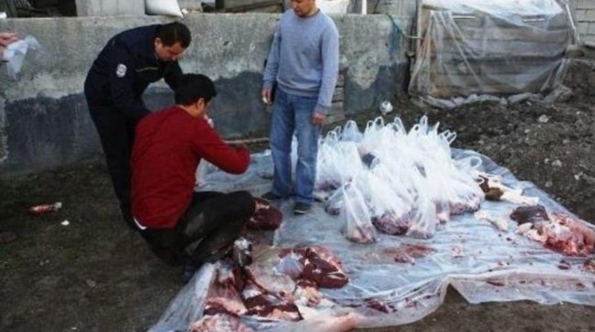 Kurban Bayramı&rsquo;nda Polisten &Ouml;rnek Devranış!