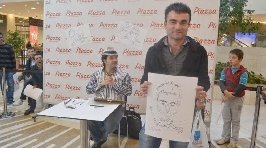K.maraşa Piazza&rsquo;da &lsquo;karikat&uuml;rl&uuml;&rsquo; Eğlence
