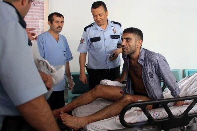 Gen&ccedil; kız tartıştığı erkek arkadaşını bı&ccedil;akladı 3