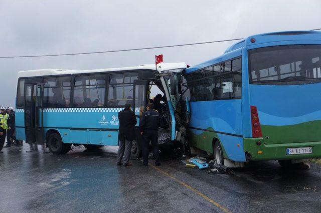 Halk Otobüsleri Çarpıştı: 1 Ölü, 3 Yaralı