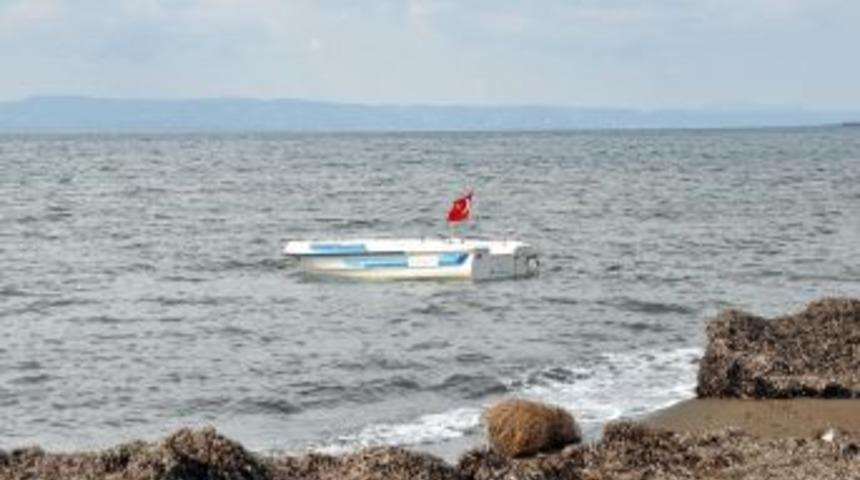 Boş Bot Jandarmayı Harekete Ge&ccedil;irdi