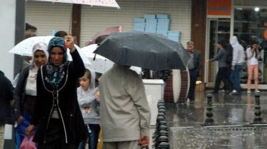 Gaziantep&rsquo;te Sağanak Yağış