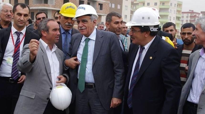 DTK Eş Başkanı Ahmet T&uuml;rk: K&uuml;rtler Barışın Teminatıdır