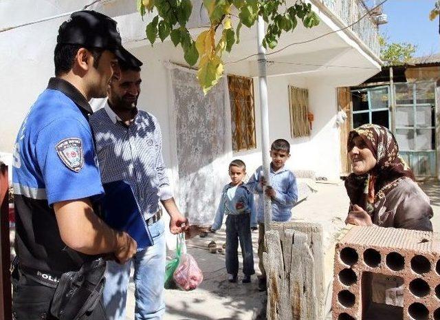 Polisten Mağdur Ailelere Kurbanlık Et Dağıtımı