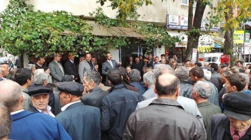 Milletvekili &Uuml;nal, Hizmetleri Anlattı