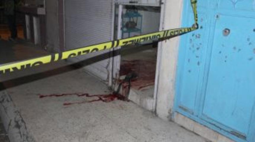 Dayı yeğen kavgası kanlı bitti: 1 &ouml;l&uuml;, 1 yaralı