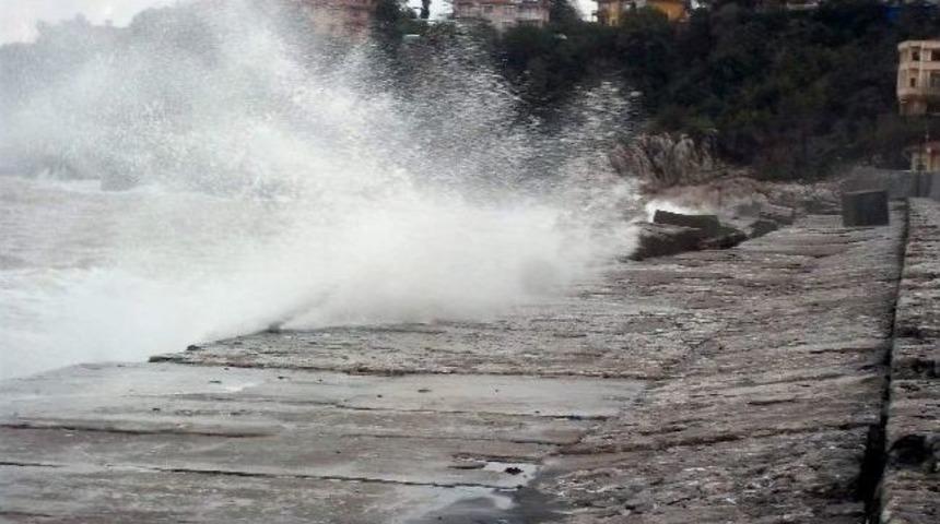 Karadenizde Dev Dalgalar