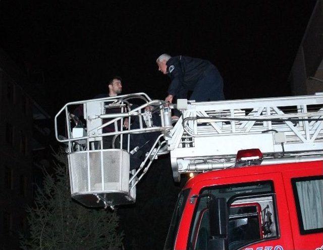 Hırsızdan korkan doktor, mahsur kaldı 2