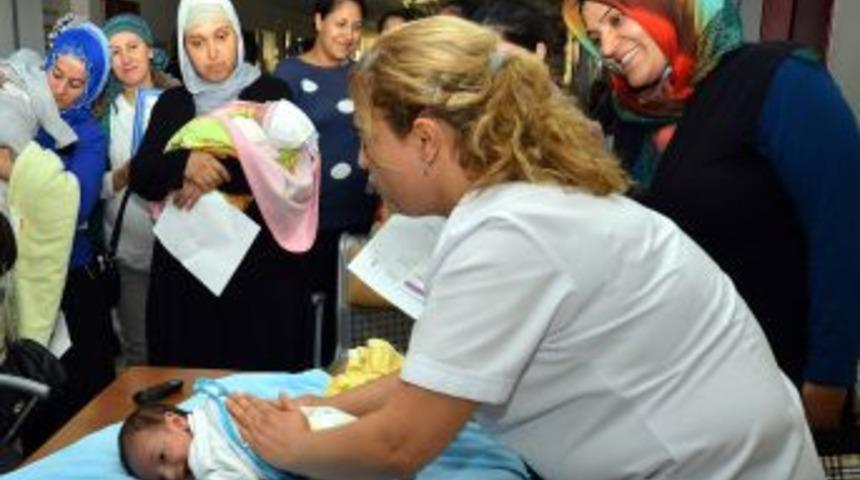 Belediyeden Anne S&uuml;t&uuml; Ve Bebek Masajı Eğitimi