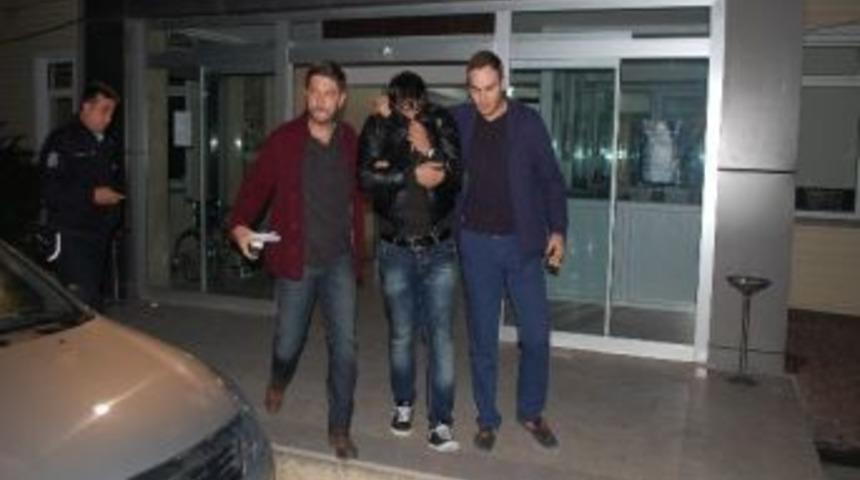 Annesinin Dostunu &Ouml;ld&uuml;ren Zanlı Tutuklandı