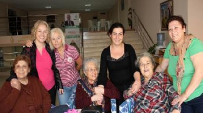 Yaşlıların Yalnızlığı '100 Yaş Kul&uuml;b&uuml;'yle Son Buluyor