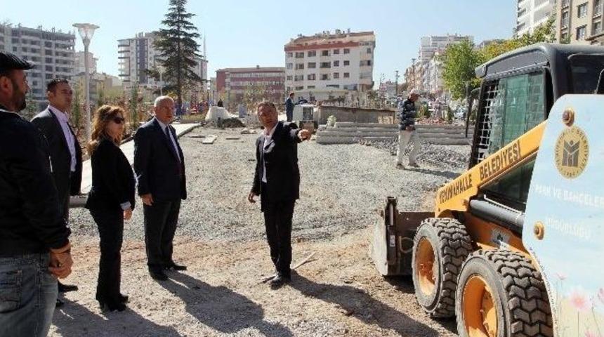 Yenimahalle&rsquo;de Kamusal Alanlara Yenileri Ekleniyor