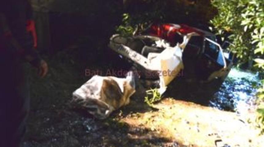 Kumluca'da trafik kazası 1 &ouml;l&uuml; 4 yaralı