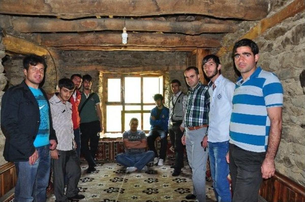 Said Nursi&rsquo;nin Doğduğu K&ouml;y&uuml; 5 Bin Kişi Ziyaret Etti