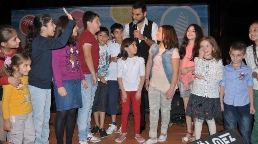 Alişan Alanya&rsquo;da Hayranları İle Buluştu