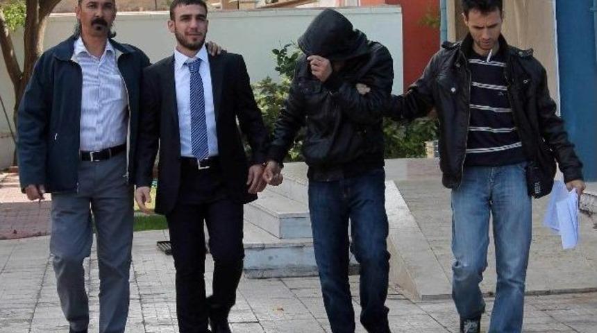 Su&ccedil;&uuml;st&uuml; Yakalanan Sigara Hırsızları Tutuklandı