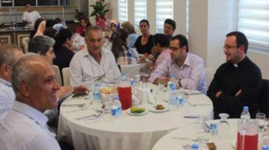 Farklı K&uuml;lt&uuml;rler Bayramda MEKADİM'in Ev Sahipliğinde Buluştu