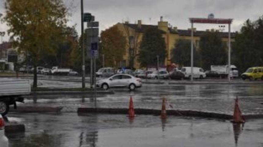 Kayseri&rsquo;de Dolu Yağışı Etkili Oldu