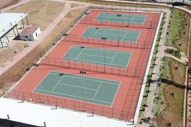 B&uuml;y&uuml;kşehir&rsquo;den Adana&rsquo;ya Spor Parkı 1