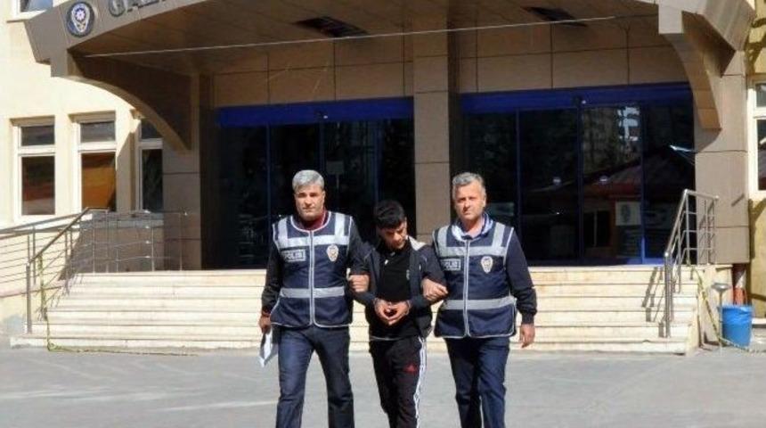 Cinayet Zanlısına Yardım Eden Ş&uuml;pheli Adliyede