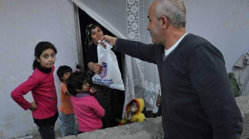 Siirt Akademi Kurban Etlerini Ihtiya&ccedil; Sahiplerine Ulaştırdı