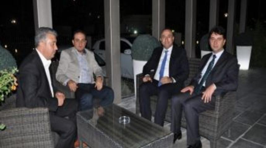 Dış İlişkiler Genel Başkan Yardımcısı &Ccedil;avuşoğlu'ndan Baybatur'a Ziyaret