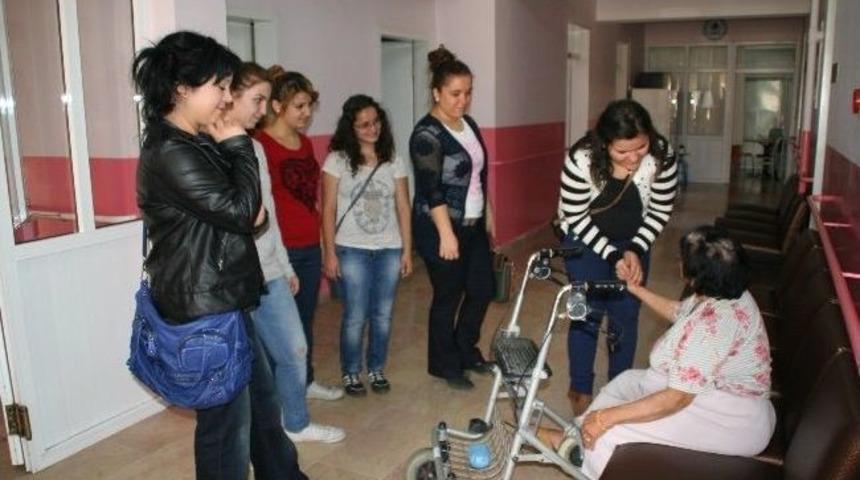 Devrek İhlas Ofis&rsquo;ten Rehabilitasyon Merkezine Ziyaret