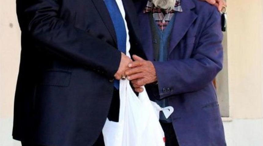 T&uuml;rkiye Kurban Bayramı'nda Yardım K&ouml;pr&uuml;s&uuml; Kurdu