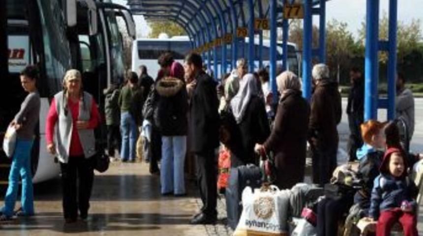Bursa Terminali&rsquo;nde Bayram Yoğunluğu