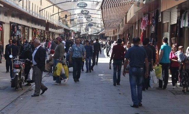 Gaziantep’te Bayram Sonu Hareketliliği