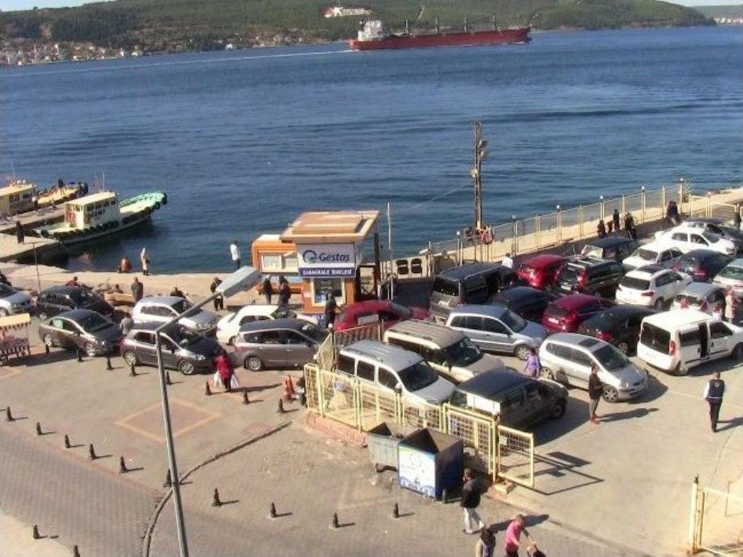 &Ccedil;anakkale Boğazında Bayram Yoğunluğu