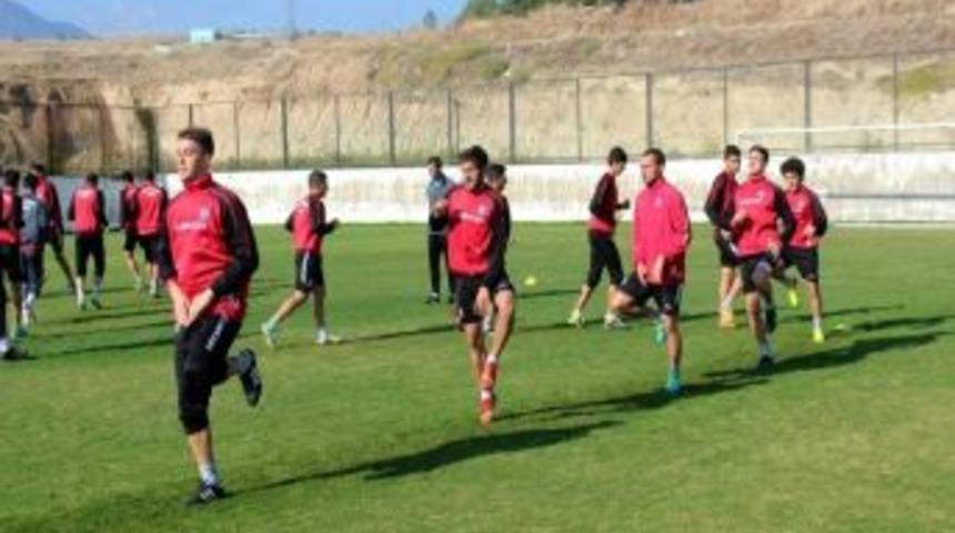 Sivas D&ouml;rt Eyl&uuml;l Belediyespor Kızılcab&ouml;l&uuml;kspor Ma&ccedil;ına Hazır