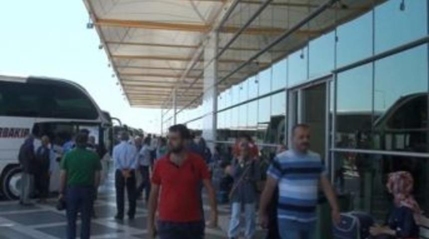 Şanlıurfa&rsquo;ya Bayram D&ouml;n&uuml;ş&uuml; Başladı