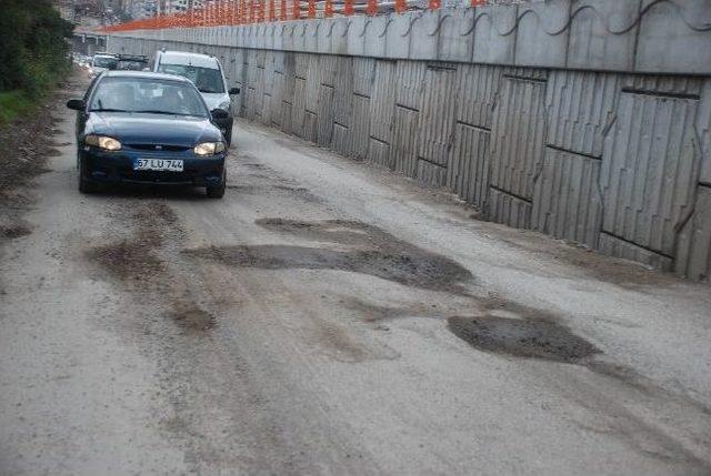 Kdz. Ereğli’de Bozuk Yol Trafiği Aksattı